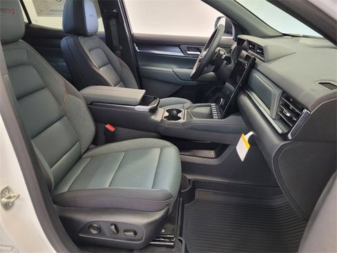 New 2026 GMC Terrain AT4 w/ Convenience Package III image 16