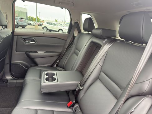 Certified 2023 Nissan Rogue SV w/ SV Premium B Package AWD/4WD image 34