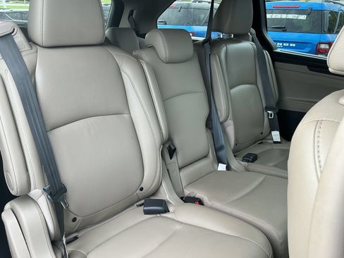 Used 2019 Honda Odyssey EX-L image 17