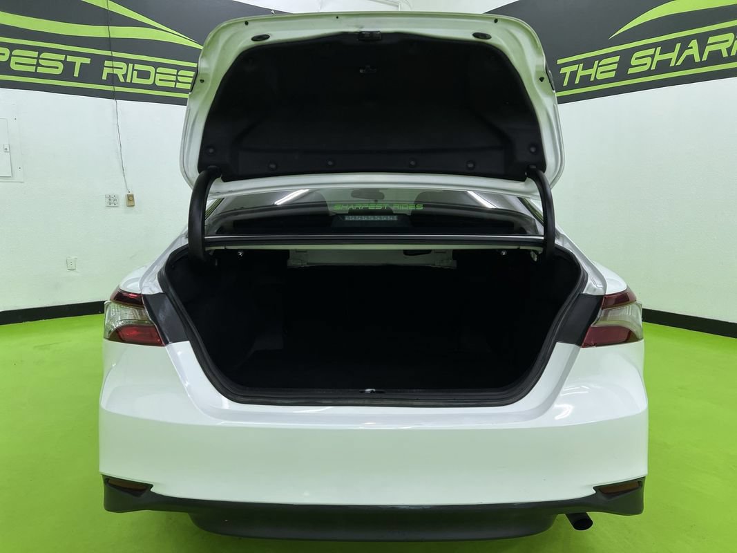 Used 2022 Toyota Camry LE FWD image 9