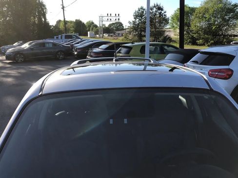 Used 2011 Nissan Juke SL image 7