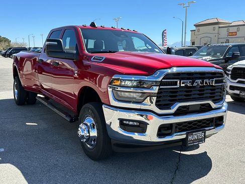 New 2026 RAM 3500 Tradesman AWD/4WD image 6