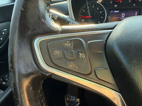 Used 2019 Chevrolet Equinox LT AWD/4WD image 18