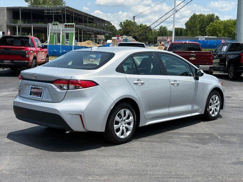 Used 2024 Toyota Corolla LE FWD image 3