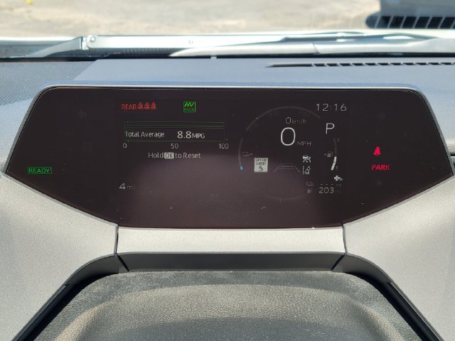 New 2027 Toyota Prius Plug-In Hybrid FWD image 10