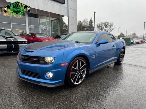 Used 2013 Chevrolet Camaro SS w/ Hot Wheels Special Edition image 1