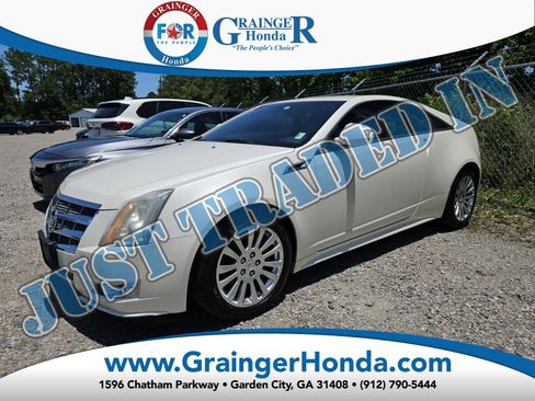 Used 2011 Cadillac CTS Performance RWD image 1