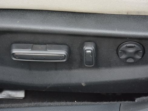 Used 2018 Honda Accord EX image 11