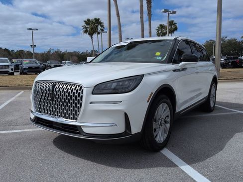 Certified 2024 Lincoln Corsair FWD image 8