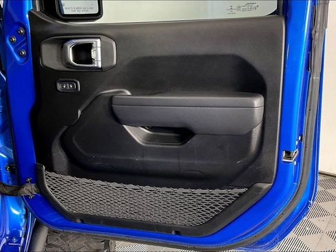 Used 2022 Jeep Gladiator Mojave w/ Trailer Tow Package image 25