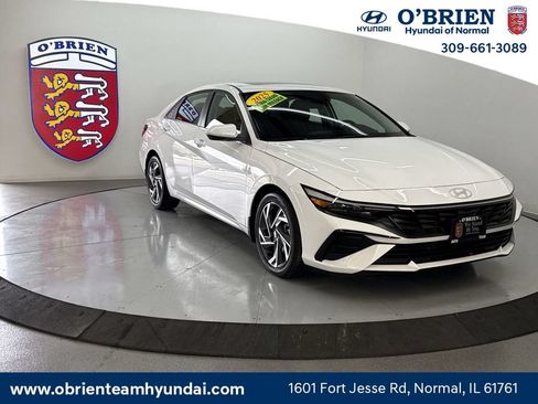 Certified 2025 Hyundai Elantra SEL FWD image 1
