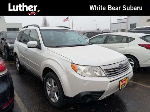 Used 2010 Subaru Forester 2.5X Premium image 1