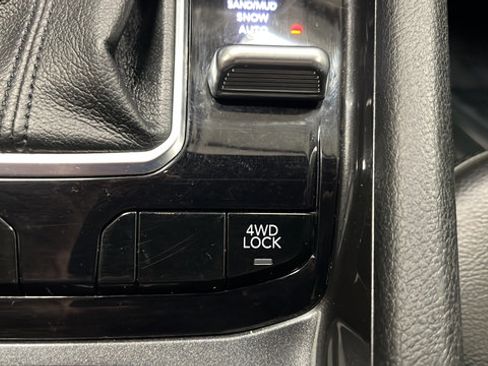 Used 2023 Jeep Compass Latitude AWD/4WD image 28