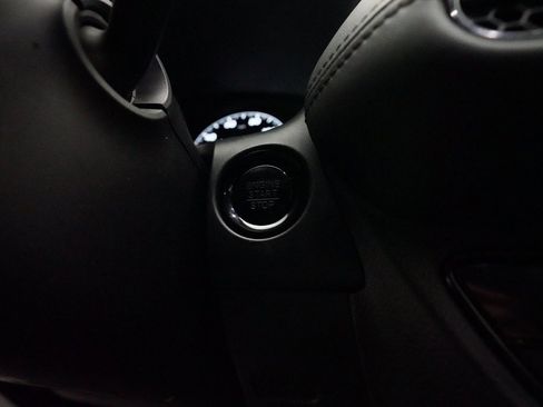 Certified 2023 Honda HR-V LX image 30