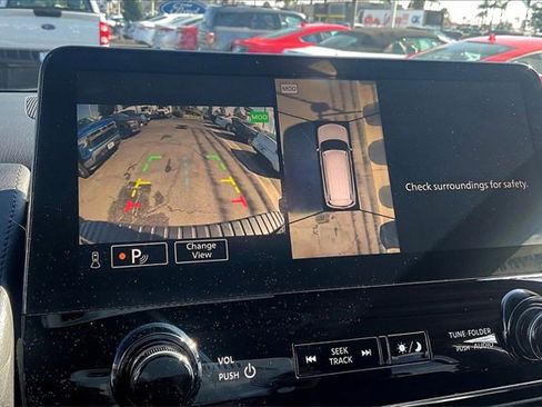 Used 2023 Nissan Armada SL image 21