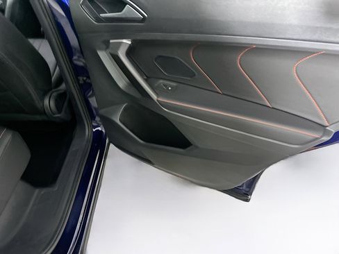 Used 2024 Volkswagen Tiguan Wolfsburg Edition image 29