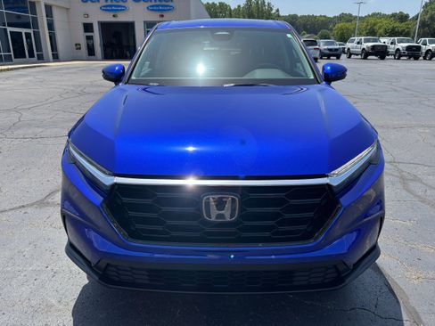 Used 2023 Honda CR-V EX image 3