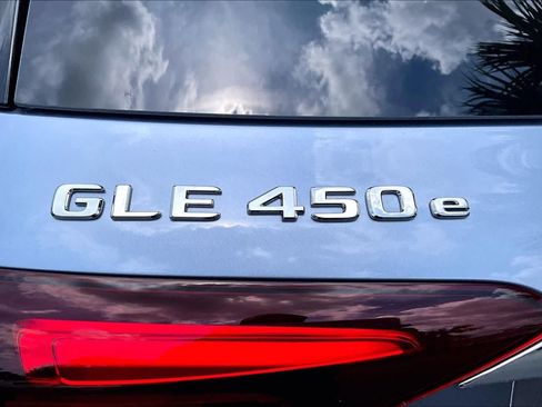 Used 2025 Mercedes-Benz GLE 450e 4MATIC image 31