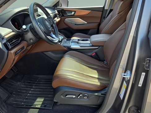 Used 2023 Acura MDX FWD w/ Technology Package image 9
