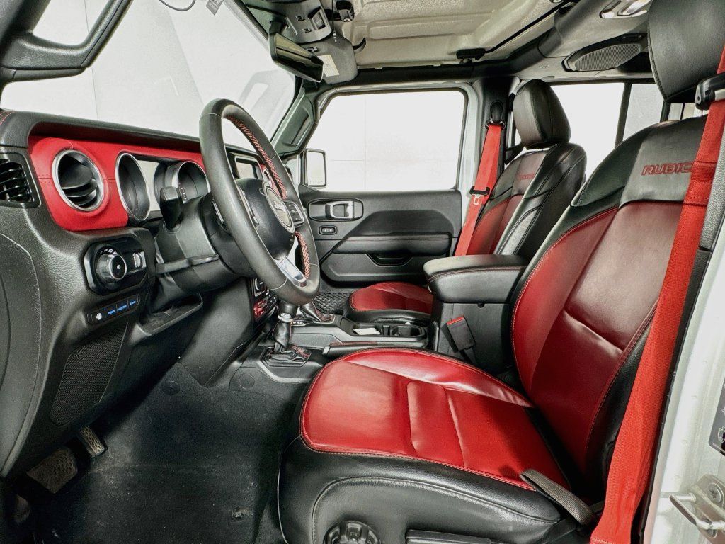 Used 2023 Jeep Wrangler Unlimited Rubicon 4xe AWD/4WD image 13
