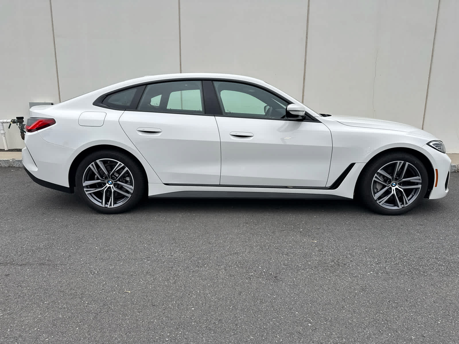 Used 2023 BMW 430i Gran Coupe xDrive w/ M Sport Package AWD/4WD image 5