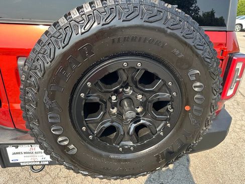Used 2022 Ford Bronco Wildtrak AWD/4WD image 9