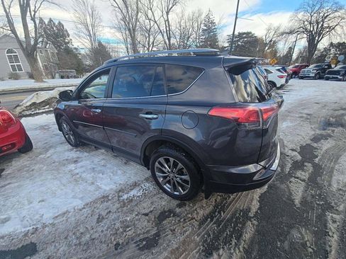 Used 2018 Toyota RAV4 Limited image 35