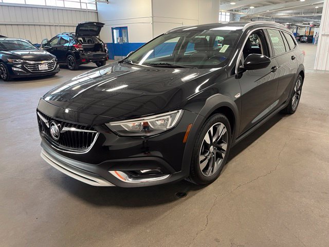 Used 2018 Buick Regal Essence w/ Sights and Sounds Package AWD/4WD image 7