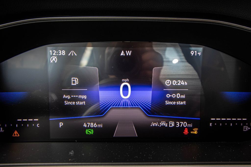 Certified 2026 Volkswagen Jetta SE FWD image 35