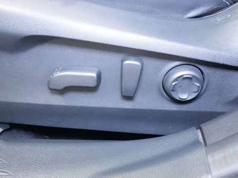 Used 2023 Subaru Outback Limited image 17