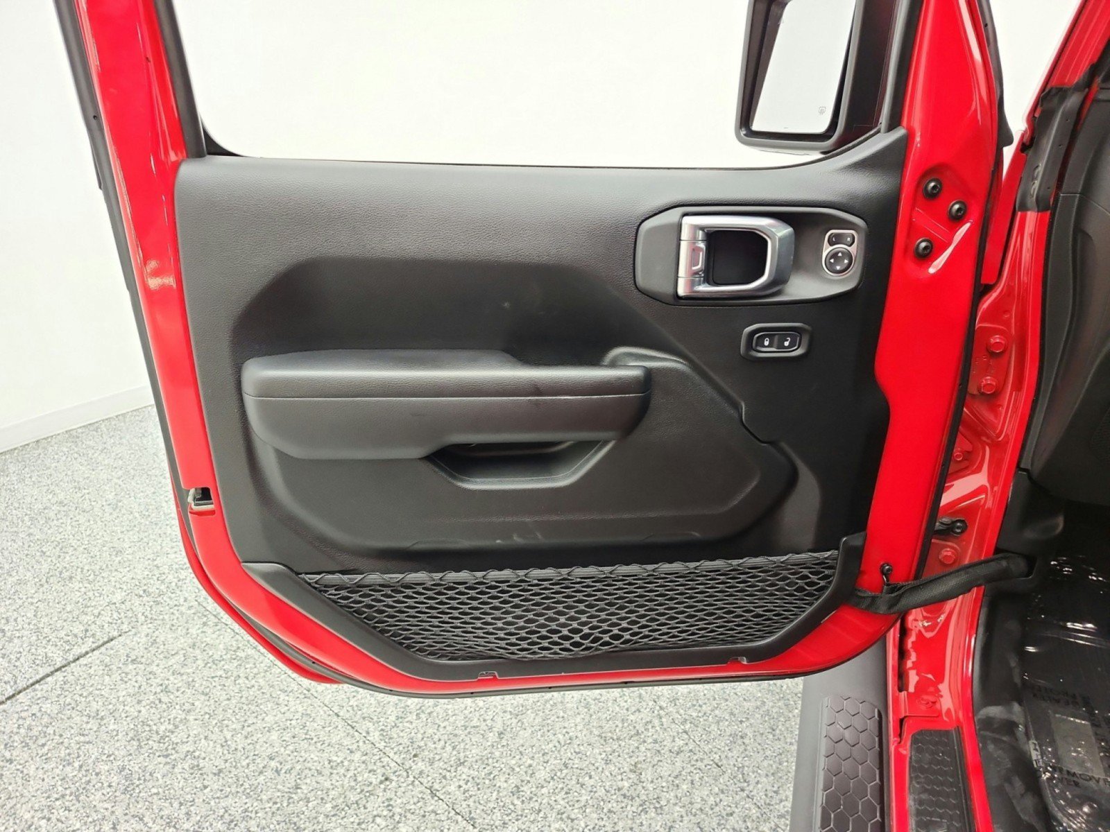 Used 2021 Jeep Wrangler Unlimited Sport AWD/4WD image 12