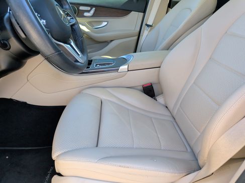 Used 2020 Mercedes-Benz GLC 300 image 15