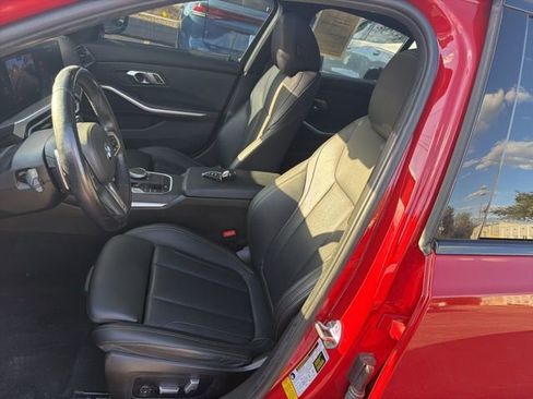 Used 2023 BMW 330i Sedan w/ M Sport Package image 18