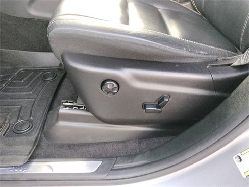 Used 2017 Jeep Grand Cherokee Limited image 21