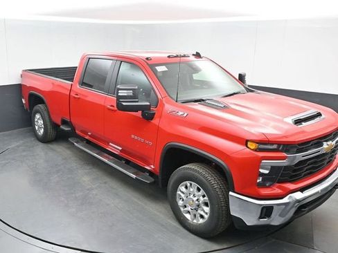 New 2026 Chevrolet Silverado 3500 LT AWD/4WD image 32