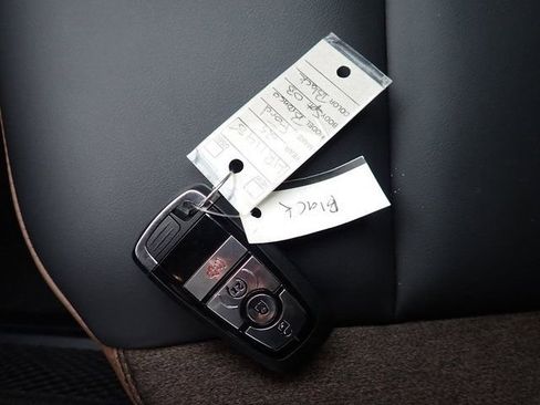 Certified 2025 Ford Bronco Sport Outer Banks w/ Outer Banks Tech Package+ AWD/4WD image 31