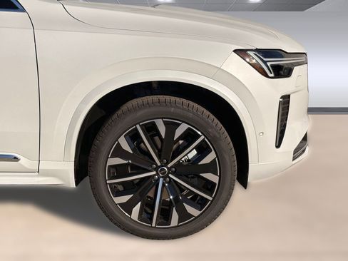 New 2026 Volvo XC90 B6 Ultra w/ Protection Package AWD/4WD image 11