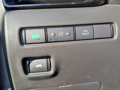 Used 2023 Nissan Sentra SV image 13