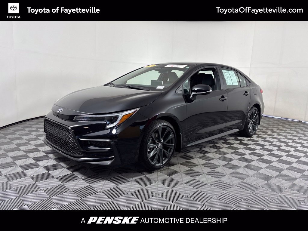 Certified 2026 Toyota Corolla SE w/ SE Package FWD image 1