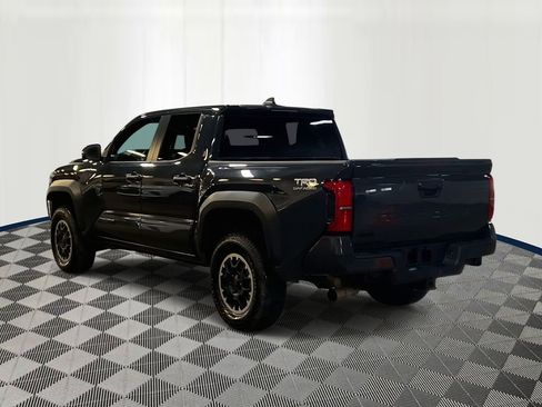 Used 2024 Toyota Tacoma TRD Off-Road image 4