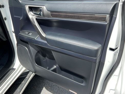 Certified 2023 Lexus GX 460 Premium w/ Premium Package AWD/4WD image 14