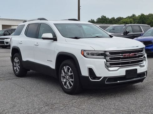 Used 2021 GMC Acadia SLT w/ Technology Package FWD image 3