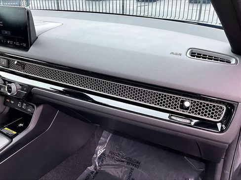 Used 2024 Honda Civic Sport Touring image 18