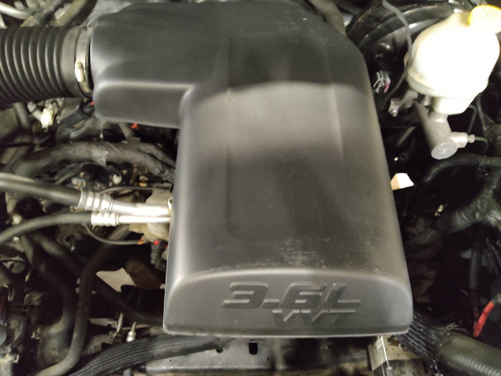 Used 2016 RAM 1500 Classic SLT AWD/4WD image 30