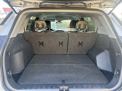 Used 2019 GMC Terrain SLT image 38