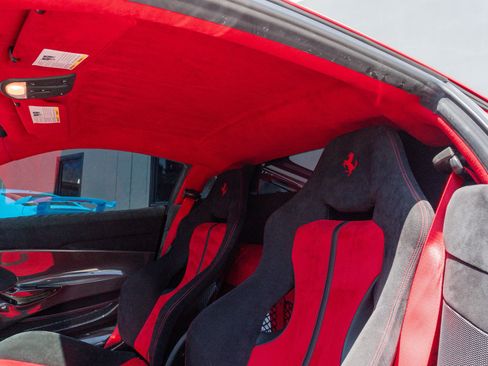 Used 2019 Ferrari 488 Pista Coupe RWD image 60