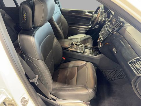 Used 2019 Mercedes-Benz GLS 550 4MATIC image 26