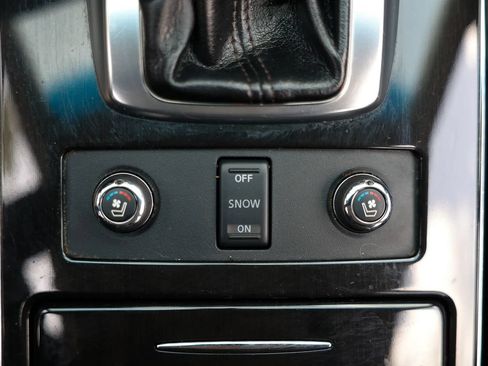 Used 2011 INFINITI FX35 2WD w/ Premium Pkg image 38