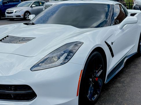 Used 2017 Chevrolet Corvette Stingray Coupe image 8