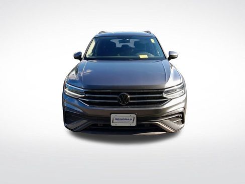 Used 2023 Volkswagen Tiguan S FWD image 2